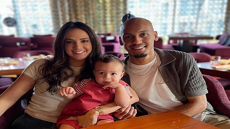 فابينهو يحتفل بيوم ميلاده مع عائلته