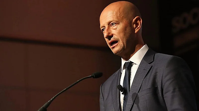 كالزادا يعلن رحيله عن مانشستر سيتي ليبدأ عمله مع الهلال