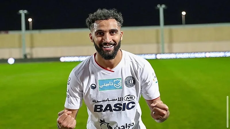 ضمك يجدد عقد عبدالرحمن العبيد