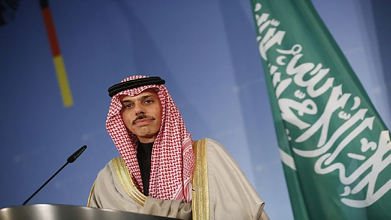 وزير الخارجية يتلقى اتصالاً هاتفياً من نظيره التركي