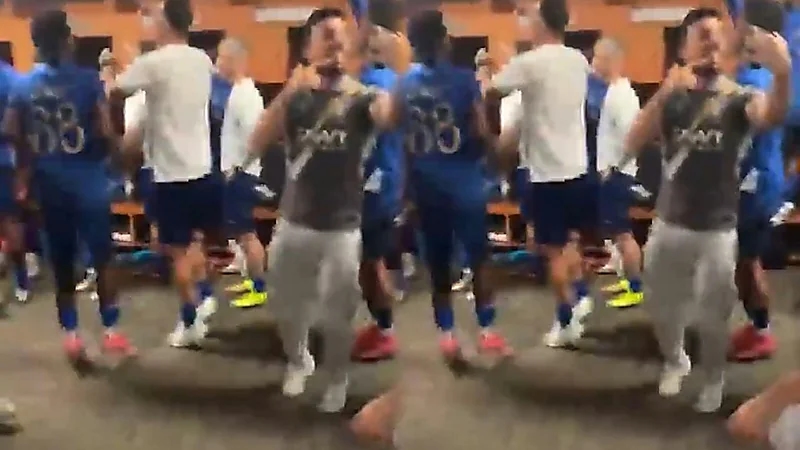 احتفالات صاخبة في غرفة ملابس الهلال بعد إقصاء الزعيم لأقوى فرق العالم من المونديال.. فيديو