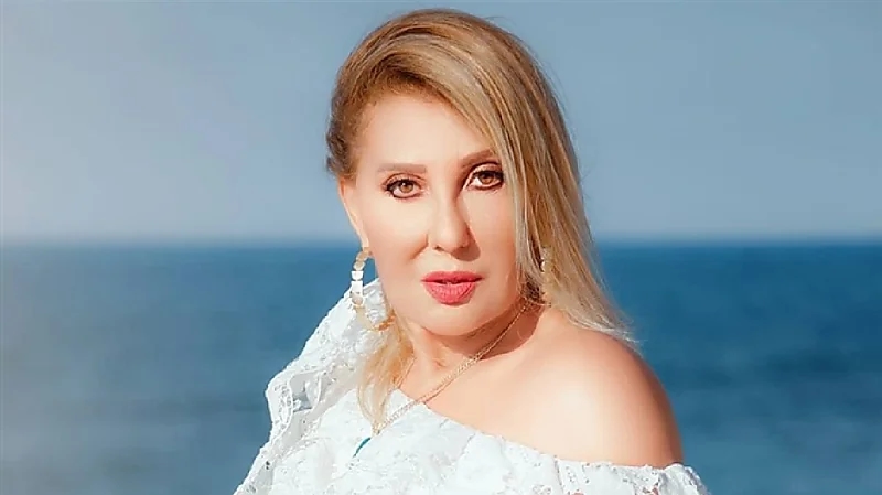 من حقي أتزوج .. نادية الجندي تحدد مواصفات فتى أحلامها