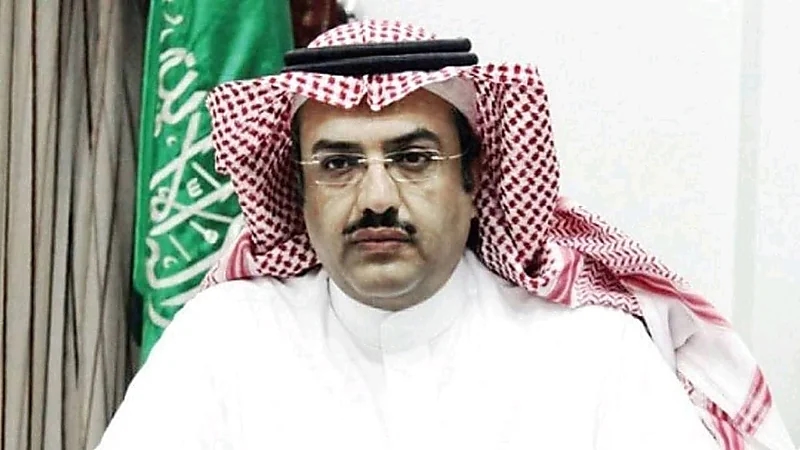 النمر يحذر من شائعة منتشرة مرتبطة بالعلب البلاستيكية والأمراض الخبيثة