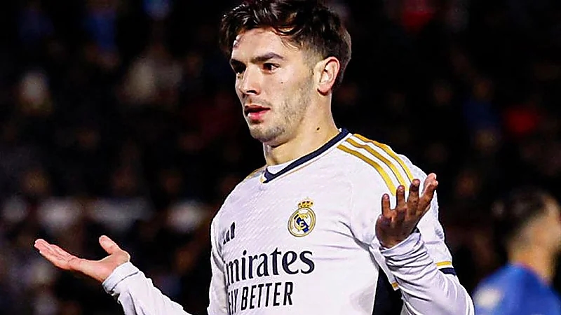 دياز نجم ريال مدريد يرغب تعلم اللغة العربية