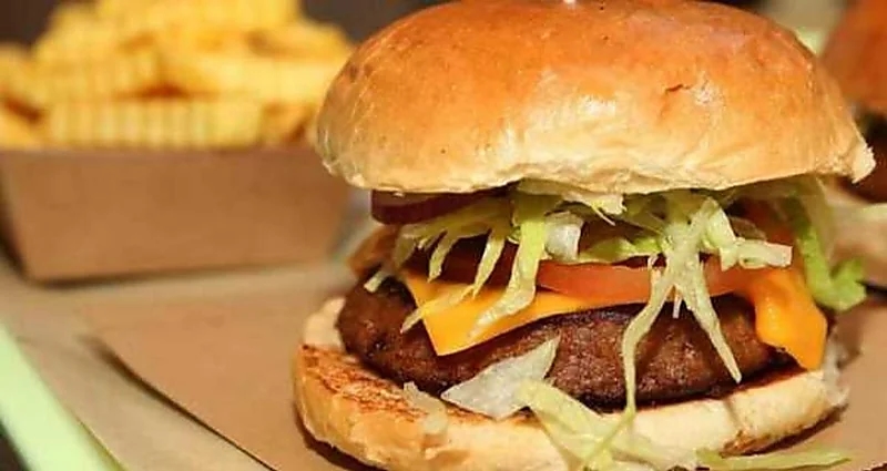 أطعمة لا ينصح بتناولها في وجبة العشاء 