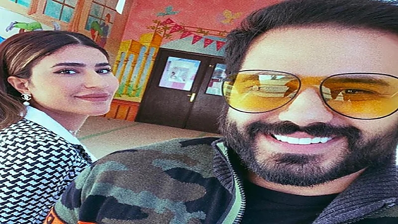 رسالة رومانسية من عبدالله بوشهري إلى ليلى عبدالله تثير تساؤلات