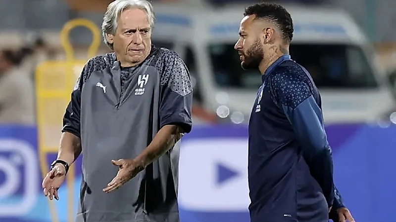 نيمار فضّل أنشيلوتي على خيسوس مدربًا للبرازيل قبل الإعلان الرسمي