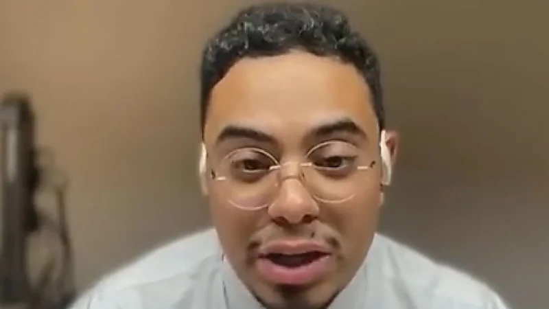 خبير تقني يطالب بعقوبات رادعة لوقف بثوث تيك توك المهينة ..فيديو