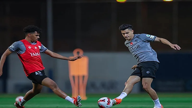 الهلال يجري مرانا اعتياديا استعدادا لمواجهة الاتفاق "صور"