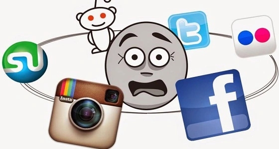 ثلثا مستخدمي وسائل التواصل يرفضون إخبار الأهل بتجاربهم المزعجة مع الإنترنت