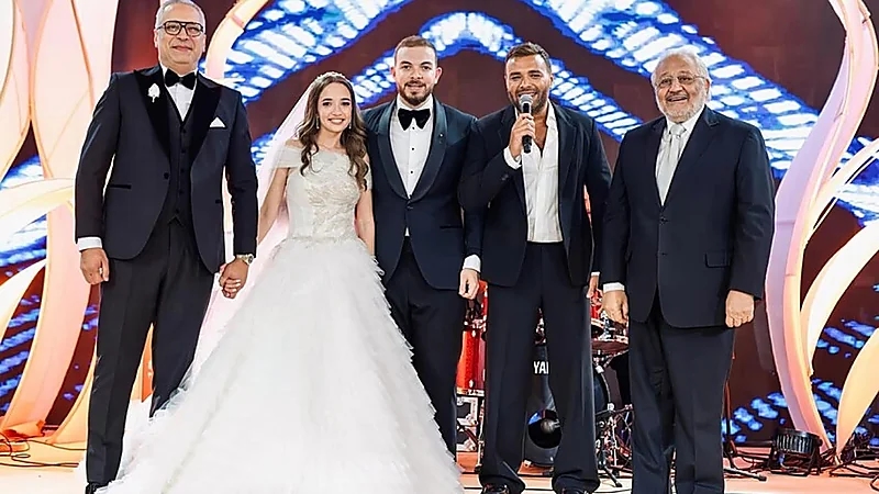 بعد شهرين زواج.. نجل عمرو الليثي يعلن انفصاله عن ابنة تامر أمين