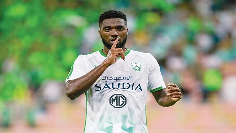 فيفا يُلزم الأهلي بسداد رواتب "دجانيني"