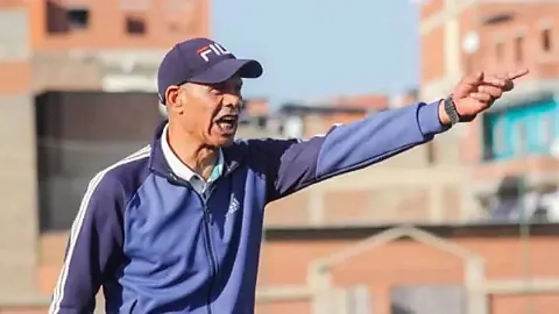 وفاة مدرب مصري أثناء مباراة بالدوري