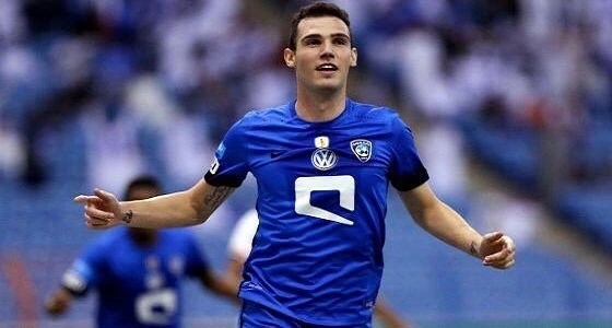 ليو يقترب من العودة للأزرق