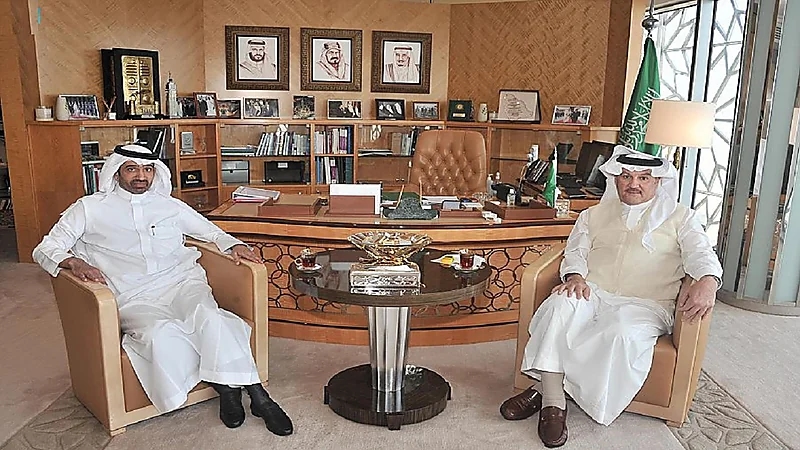 وزير الموارد البشرية يزور سفارة المملكة لدى مصر