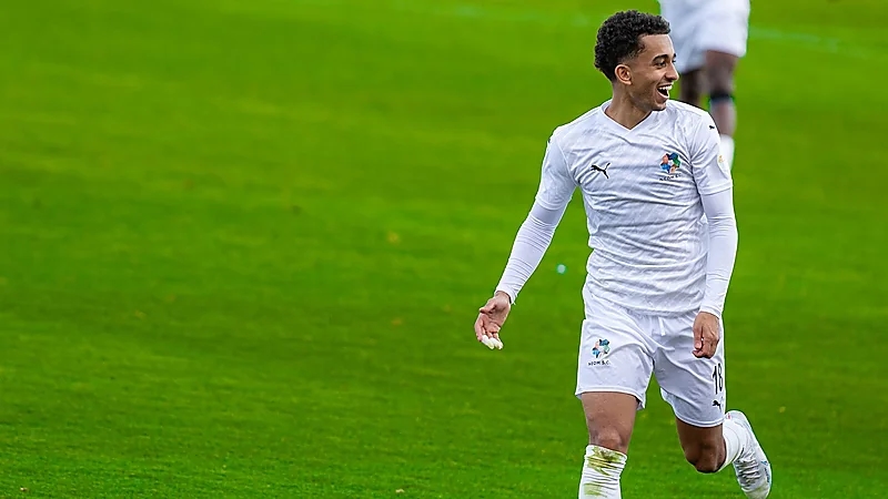 الاتحاد يرفض عرض نيوم لشراء عقد الغامدي