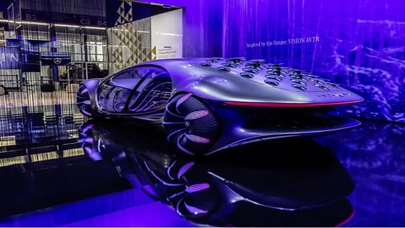 بالفيديو والصور.. مواصفات سيارة Vision AVTR القارئة لأفكار السائق
