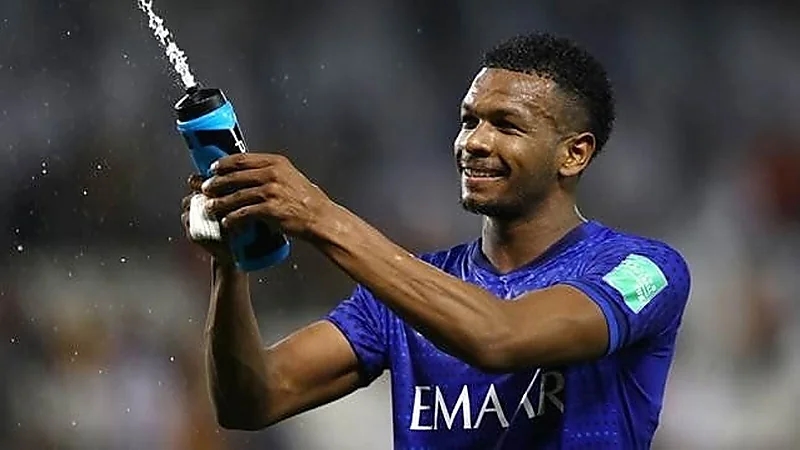 الإنفلونزا تمنع "البليهي" من المشاركة في تدريبات الهلال