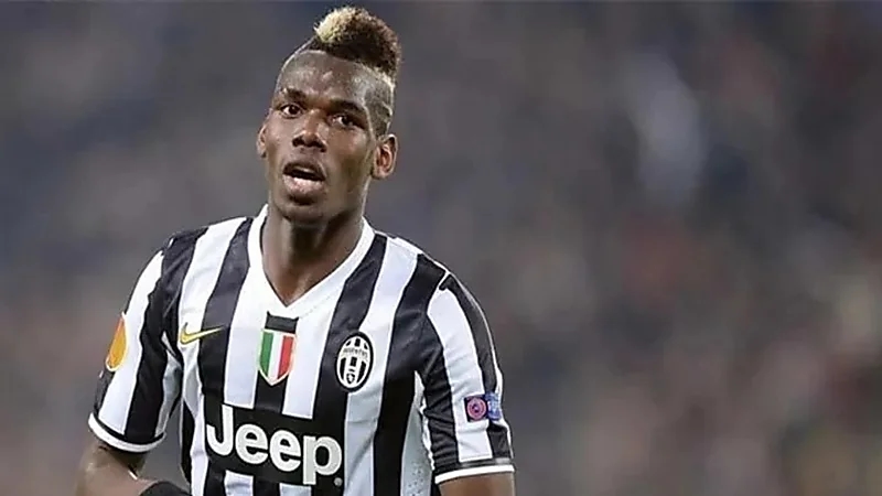 لاعب يوفنتوس الإيطالي يتضامن مع أطفال غزة بـ(صورة)