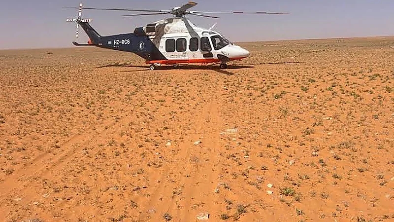 الإسعاف الجوي ينقذ حياة مقيم تعرض لحادث في منطقة صحراوية بالجوف