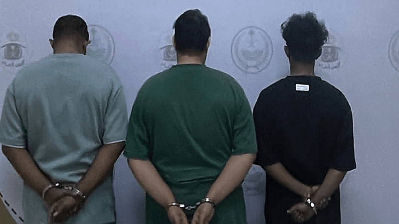 ضبط 3 أشخاص لترويجهم مادتي الحشيش والإمفيتامين المخدرتين