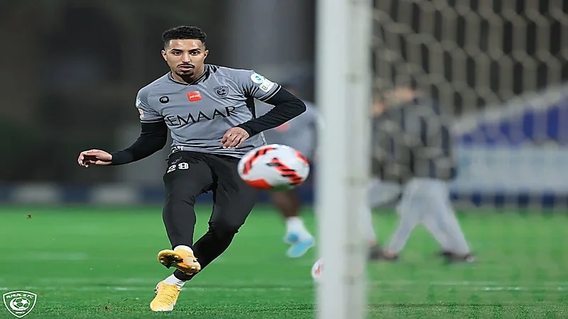 بالصور.. الهلال ينهي تحضيراته الميدانية استعدادا لمواجهة الأهلي 