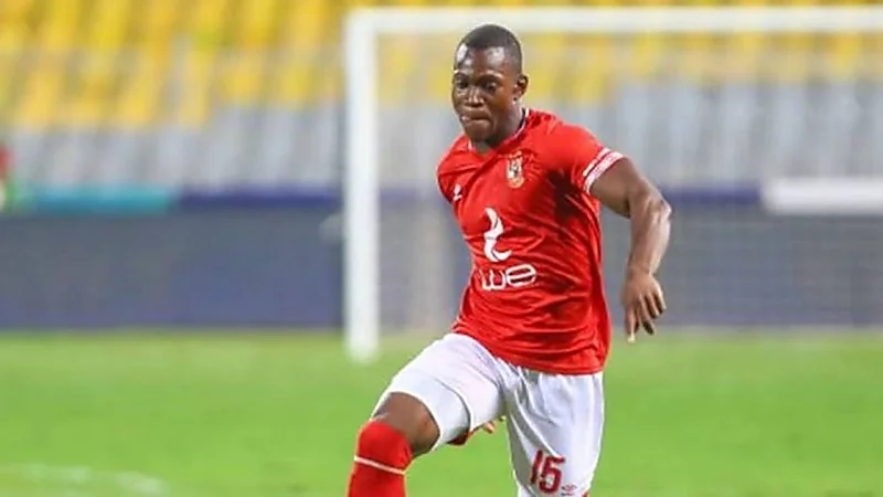 لاعب الأهلي المصري يدخل دائرة اهتمامات الهلال والنصر 
