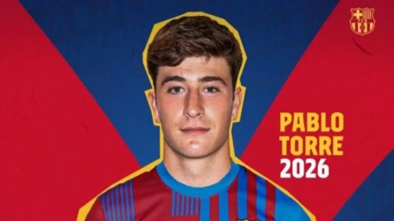 برشلونة يتعاقد رسميًا مع بابلو توري