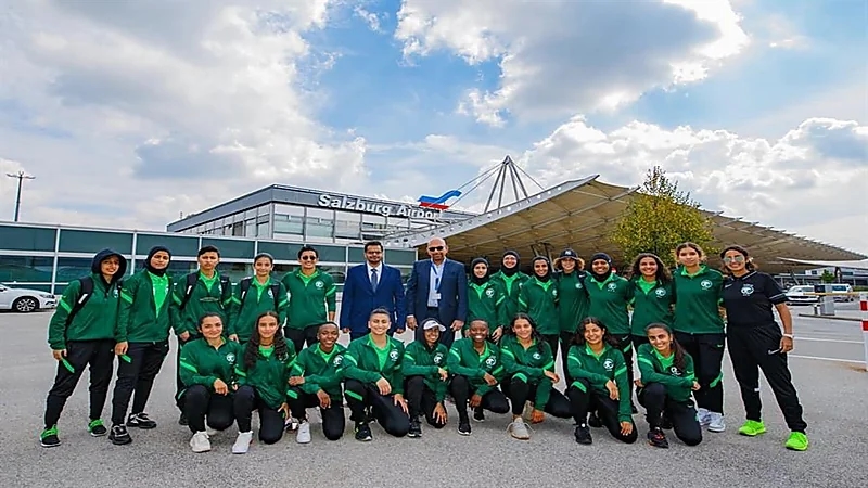 وصول بعثة أخضر السيدات إلى معسكر النمسا 