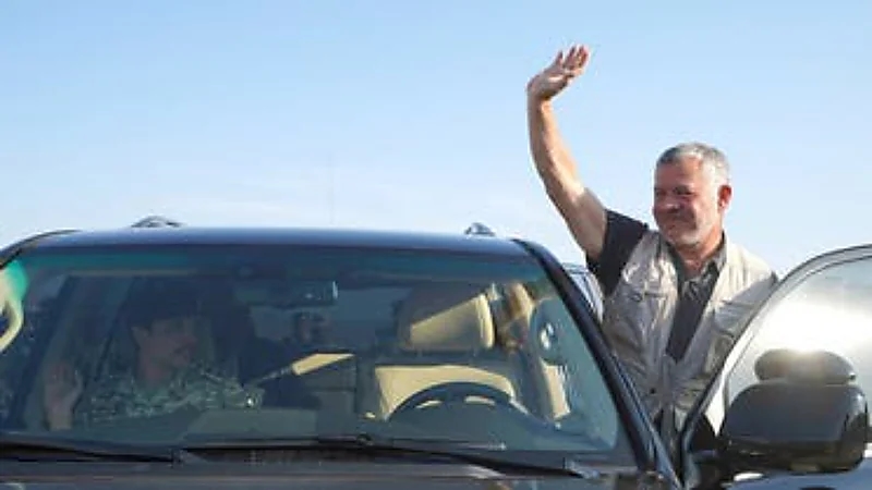 بالفيديو... قصة الشرطية التي أوقف ملك الأردن موكبه لتحيتها