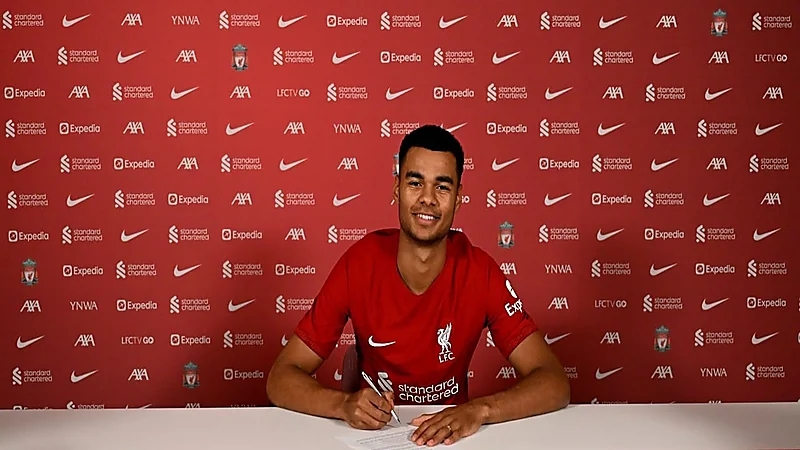 ليفربول يتعاقد رسميا مع جاكبو