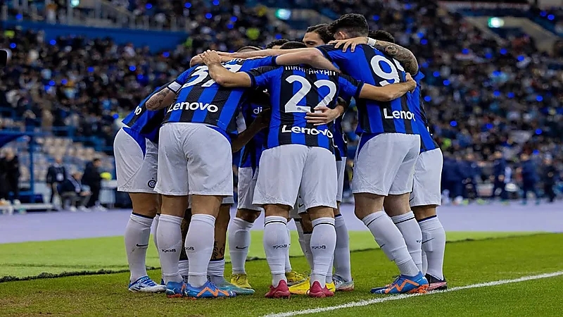 إنتر بطلا لكأس السوبر الإيطالي بعد فوزه على ميلان ..صور