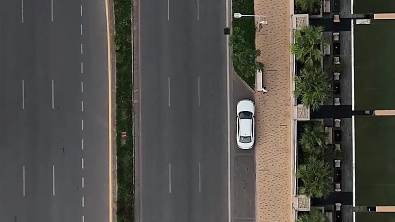 بالفيديو .. إطلاق المخطط العام لمواقف العامة للمركبات بالرياض