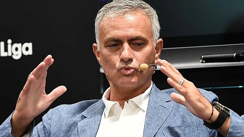 القضاء الإيطالي يحكم على مورينيو بالإيقاف والغرامة