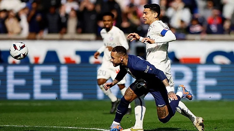 عملية جراحية عاجلة لـ نيمار في الدوحة