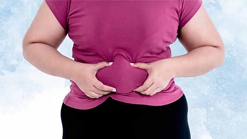 دراسة تؤكد أن السمنة تورث للفتيات من أمهاتهن