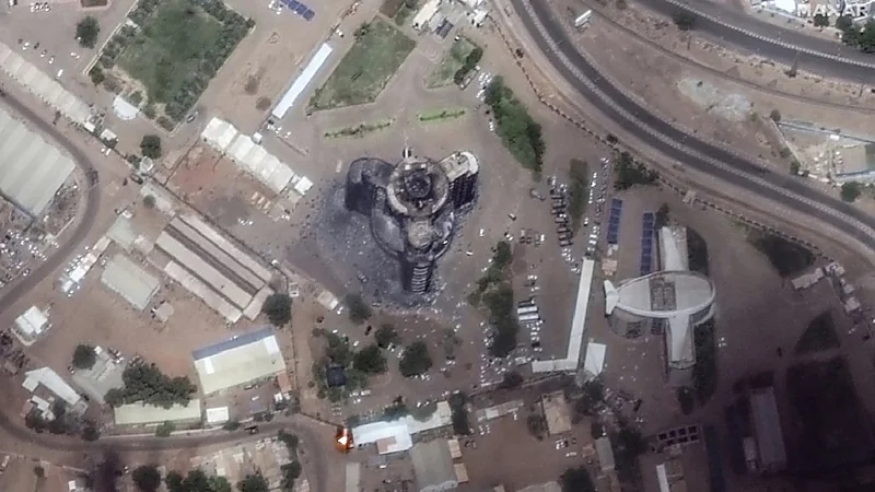 شاهد.. حجم الدمار الناجم عن أحداث الخرطوم بين الجيش السوداني وقوات "حميدتي"