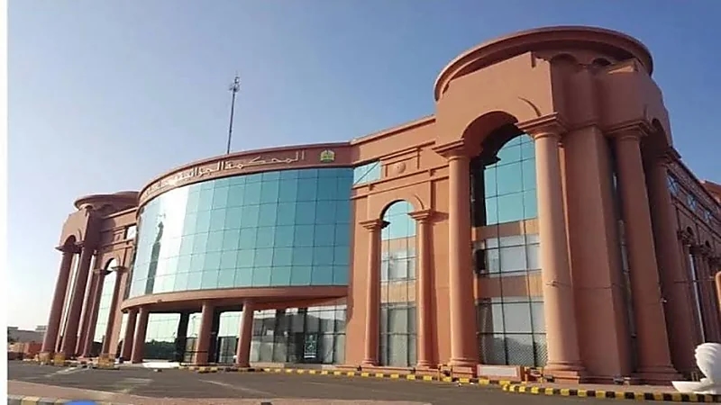 ضبط 17 مواطنا ومواطنة ومقيم داخل شاليه بجدة 