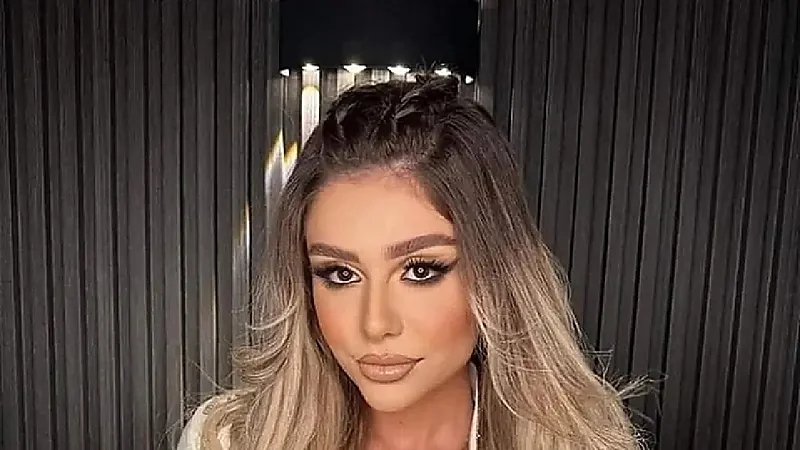 مصرع فتاة حسناء رمياً بالرصاص على يد ملثم (فيديو)