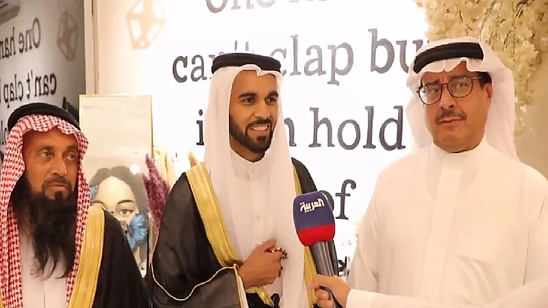 قصة زفاف شاب بنجلاديشي تكفلت به أسرة سعودية يعمل لديها (فيديو)