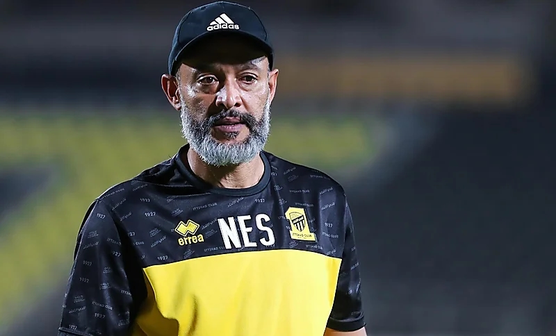 مدرب الاتحاد يقرر إبعاد ثلاثة لاعبين