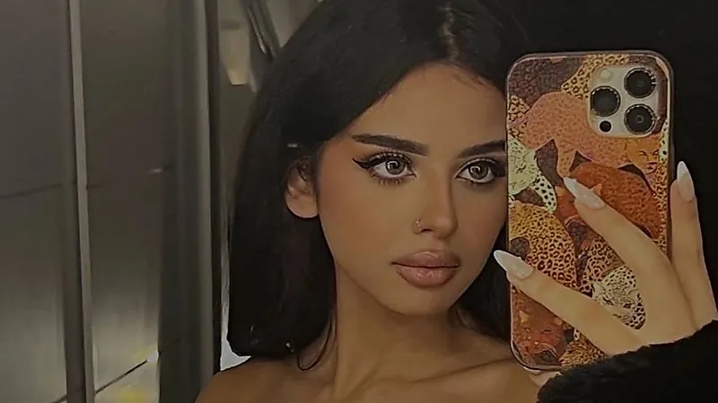 لجين حسن بإطلالة شتوية أنيقة في أحدث ظهور لها.. صور