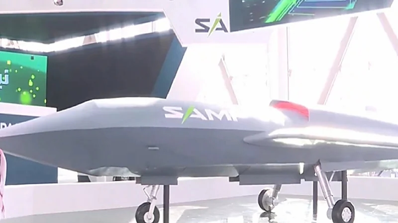 "طائرة دون طيار" تصنع بأيد وطنية.. فيديو