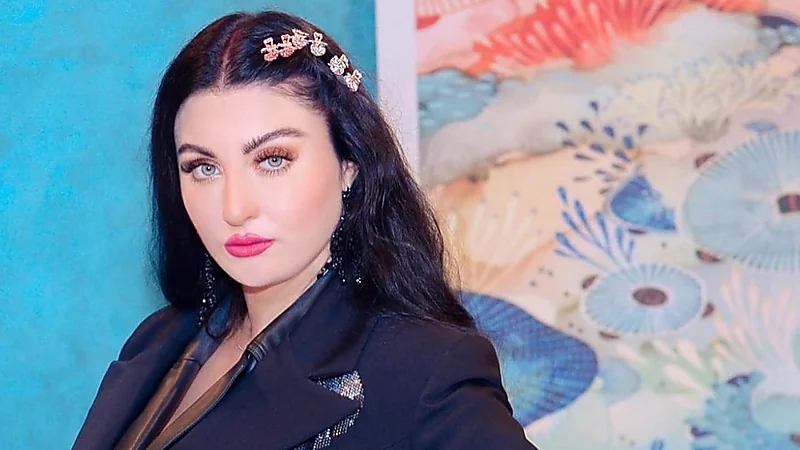 "بسبب ملابسهن" صافينار تهاجم الراقصات في مصر