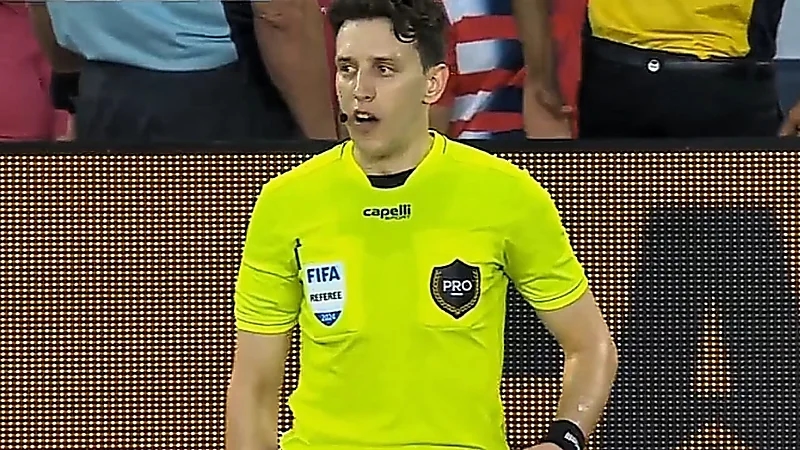 بسبب الحكم  ..  جماهير سانت لويس تضيع فرحتها  ..  فيديو