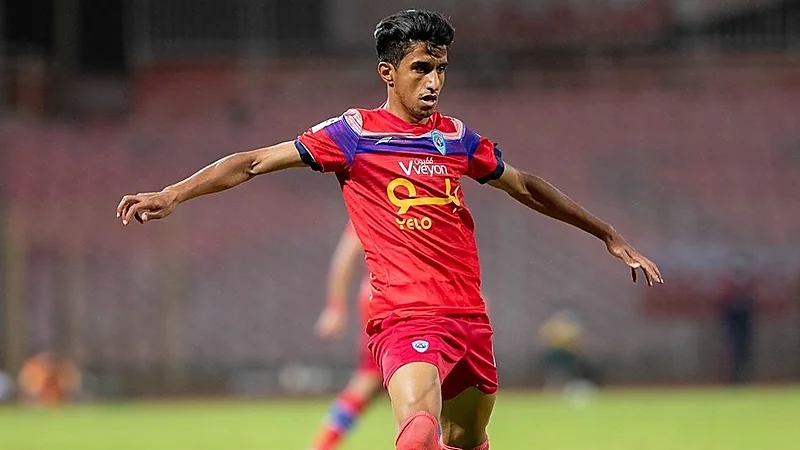 التعاون يعلن تعاقده رسميا مع فهد الجميعة