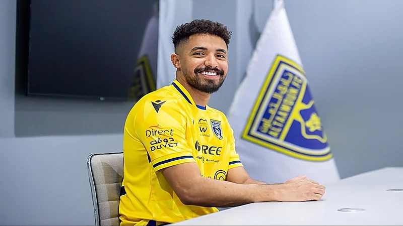 التعاون يوقع مع اللاعب هتان باهبري