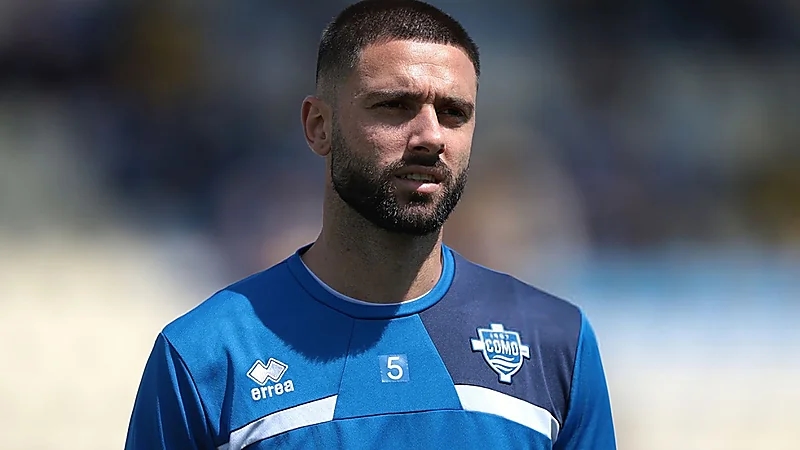 إيقاف لاعب إيطالي 10 مباريات بسبب جاكي شان