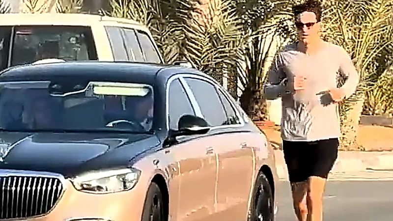 نجل مليونير يحول الرياضة لاستعراض للرفاهية  ..  فيديو