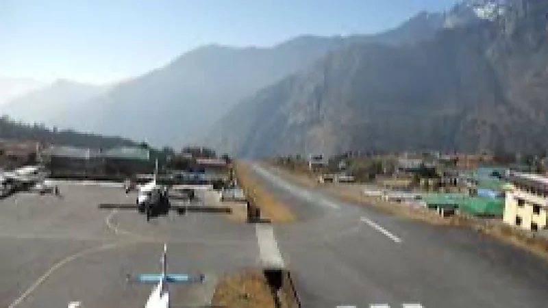 مضيفة طيران تكشف أكثر المطارات خطورة في العالم